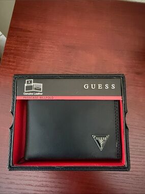 GUESS Black Leather Passcase Billfold Wallet with Gold Logo